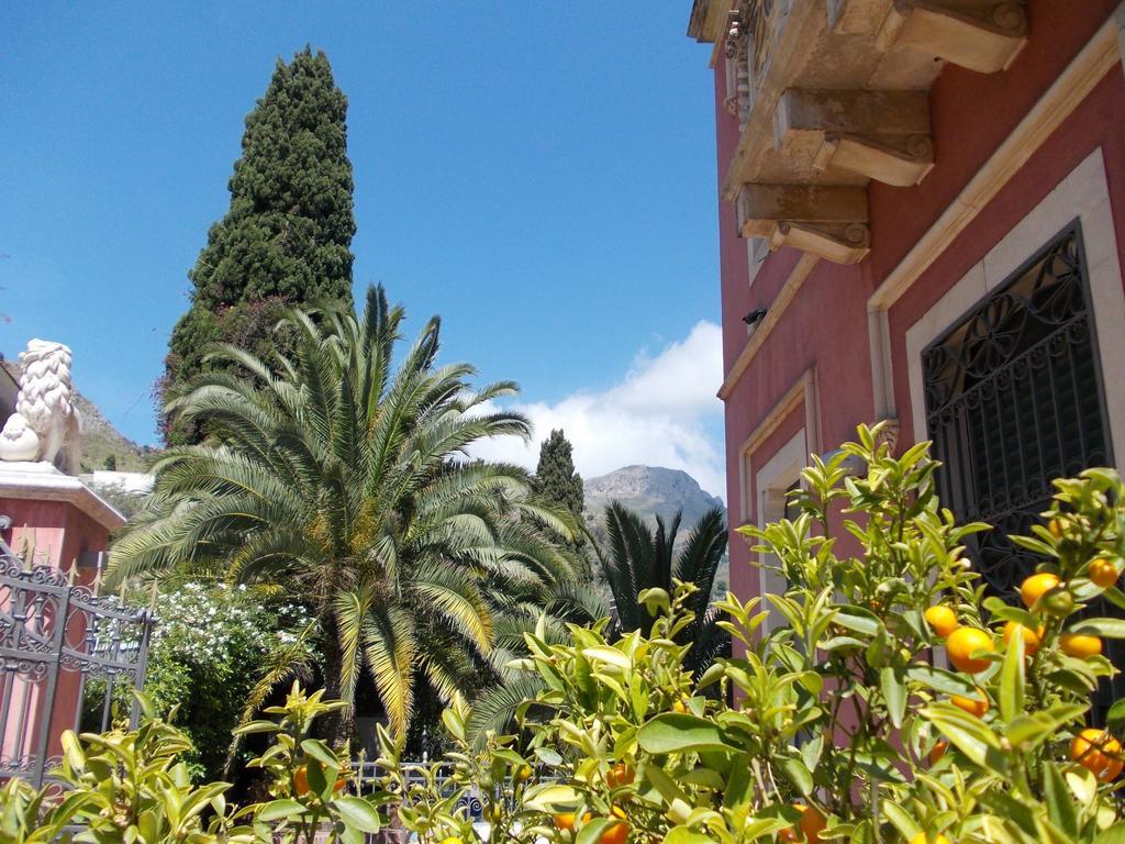 Hotel "La Pensione Svizzera" Taormina Exterior photo