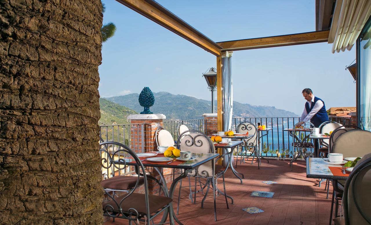 Hotel "La Pensione Svizzera" Taormina Exterior photo