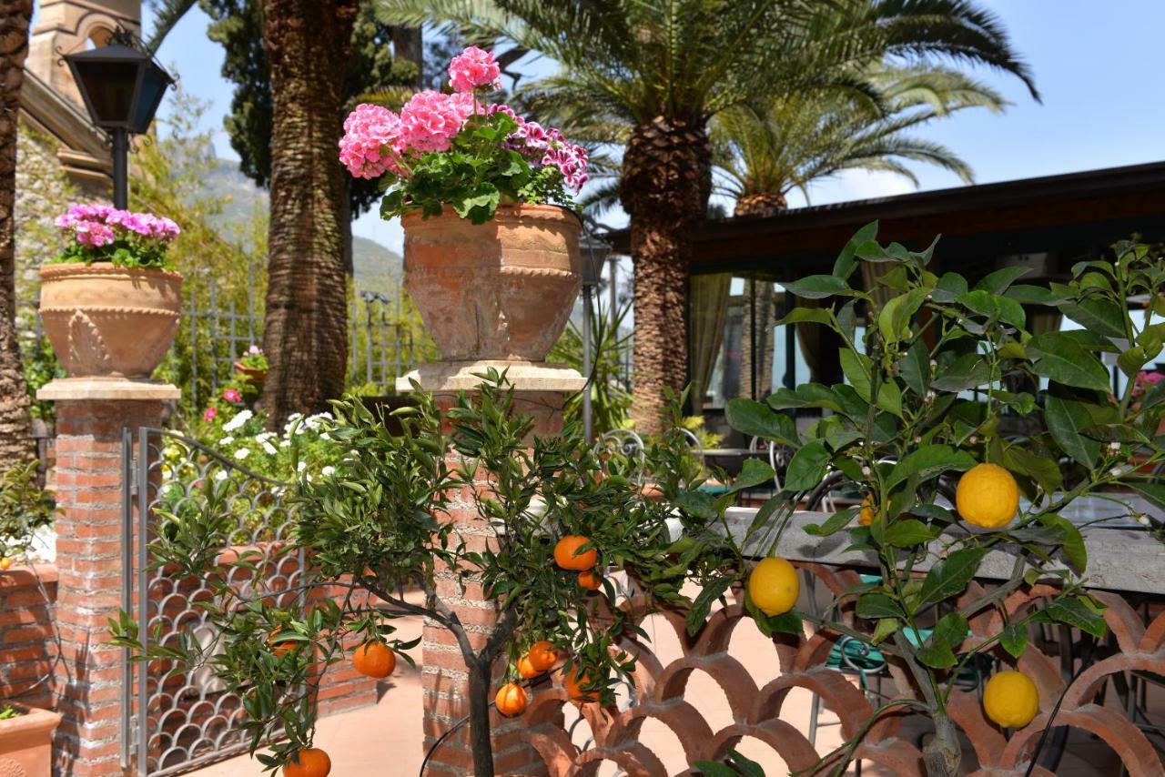 Hotel "La Pensione Svizzera" Taormina Exterior photo